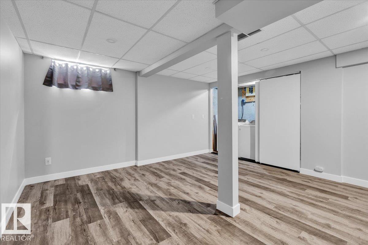 Photo 36 of 10652 158 Av Nw, Edmonton AB