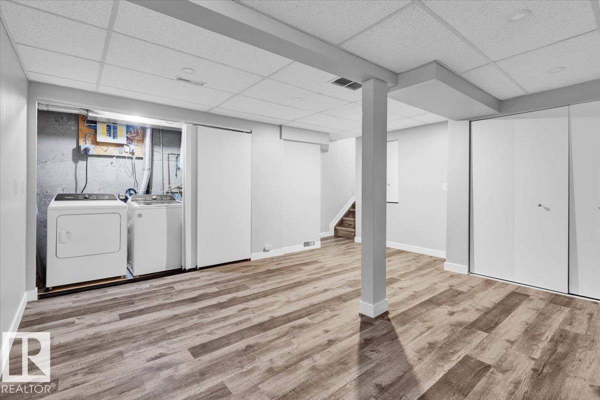 Photo 37 of 10652 158 Av Nw, Edmonton AB