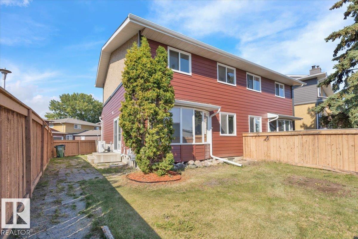 Photo 42 of 10652 158 Av Nw, Edmonton AB
