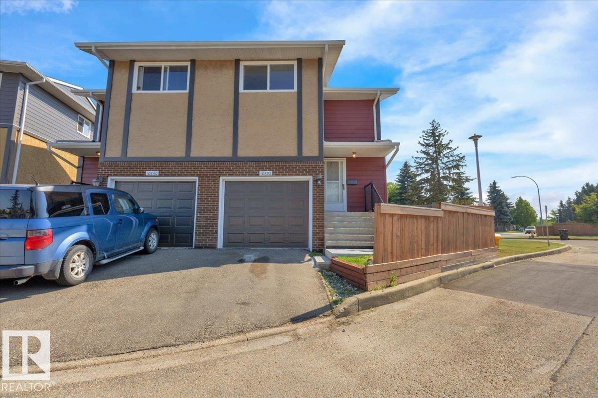 Photo 49 of 10652 158 Av Nw, Edmonton AB