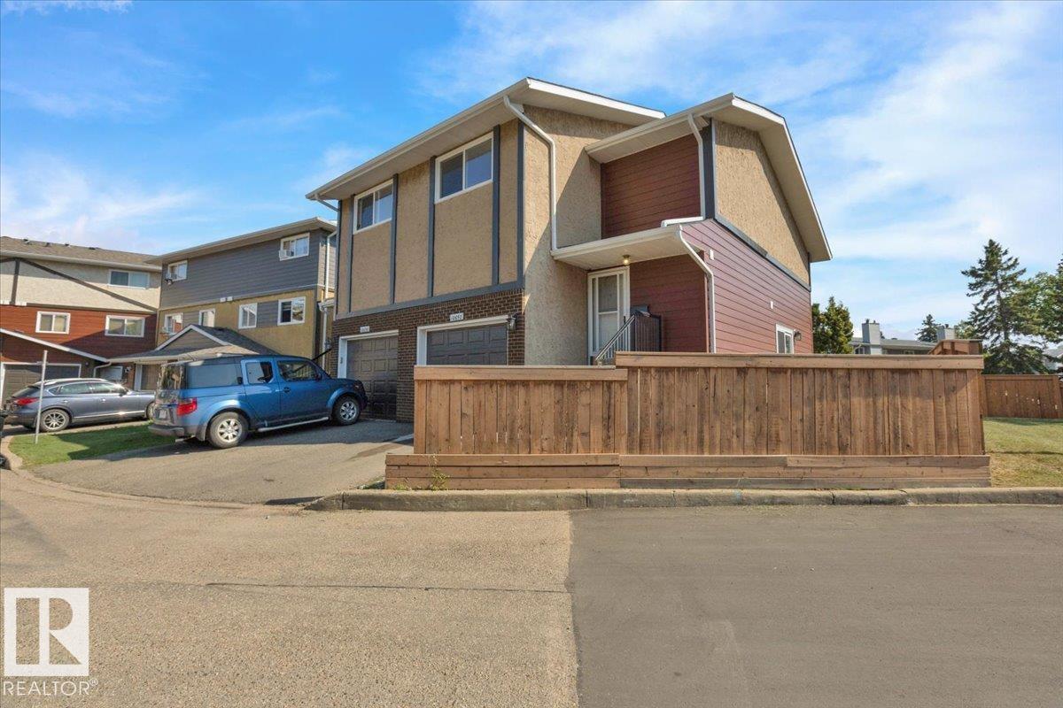 Photo 50 of 10652 158 Av Nw, Edmonton AB