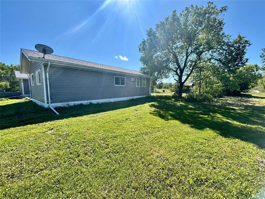 Photo 18 of 70082 Edgewood Road, Springfield MB
