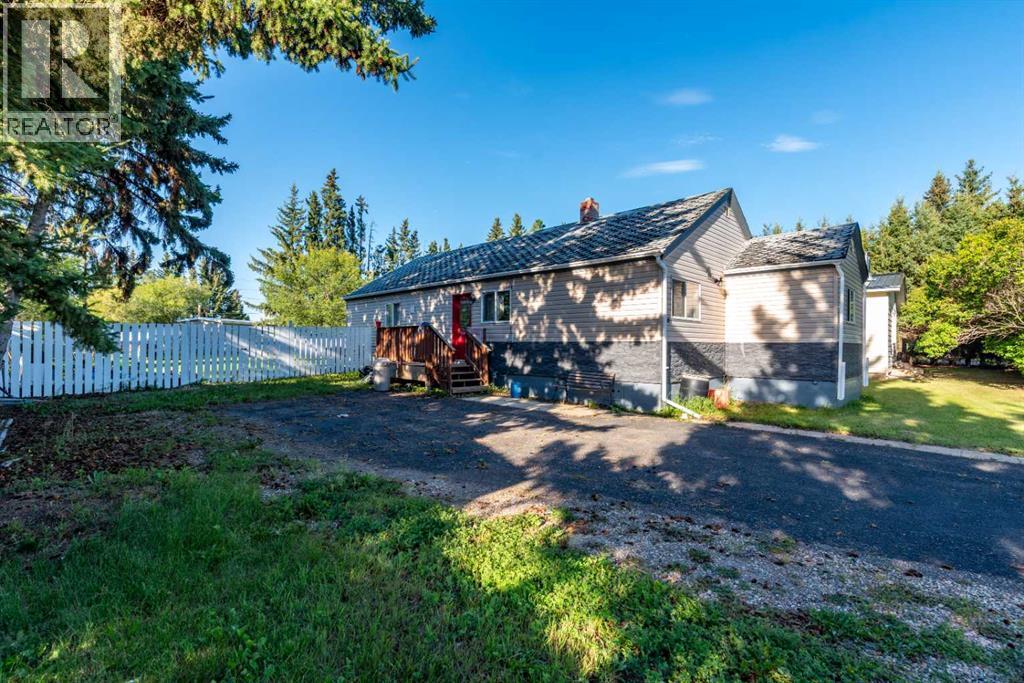 116 1 AVENUE W - 20