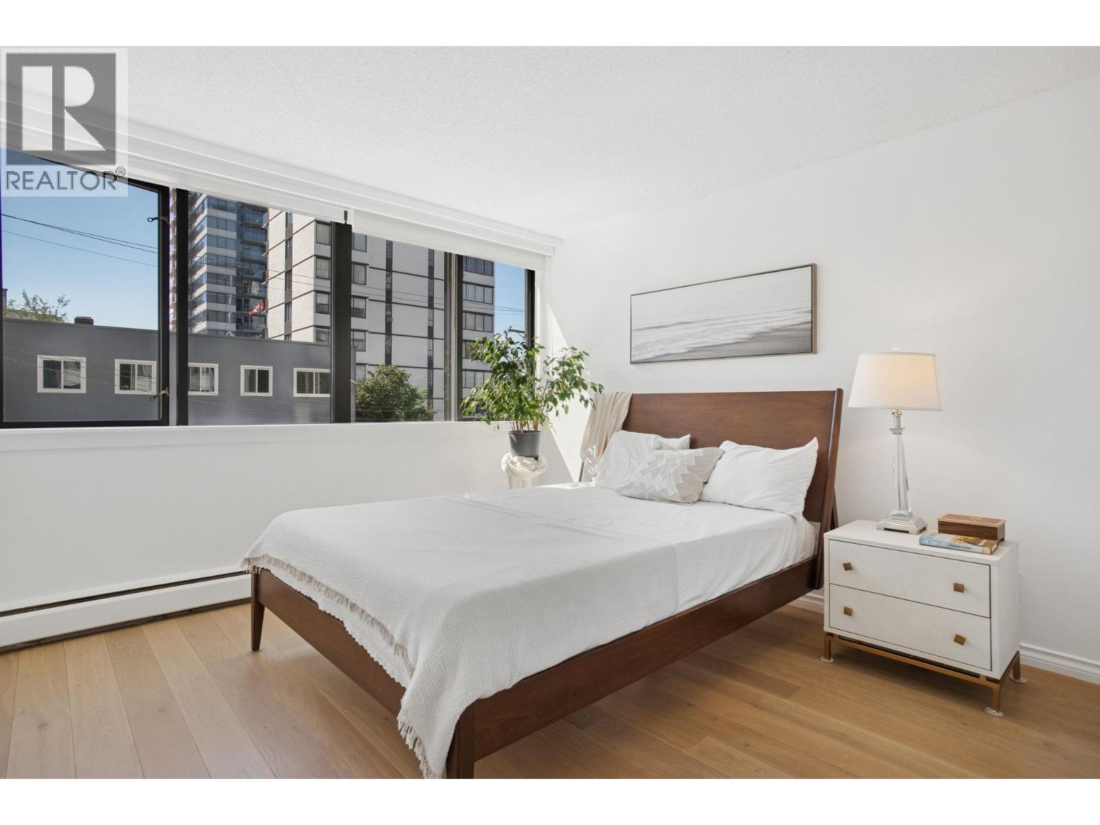 Photo 11 of 206 1740 Comox Street, Vancouver BC