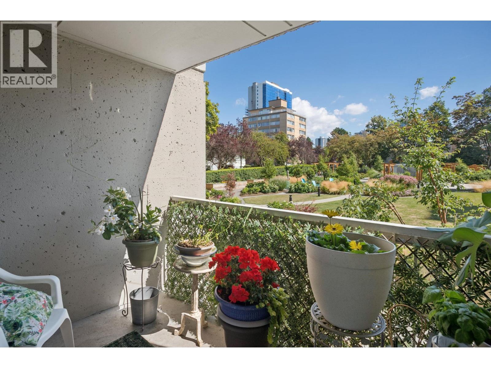 Photo 15 of 206 1740 Comox Street, Vancouver BC