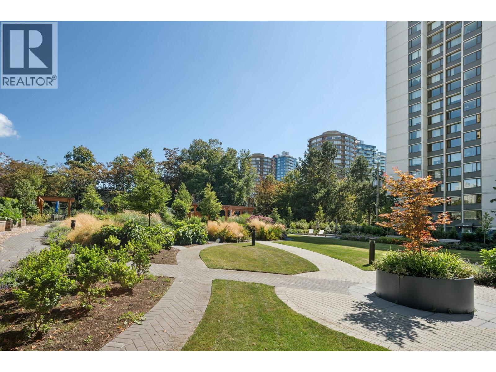 Photo 17 of 206 1740 Comox Street, Vancouver BC