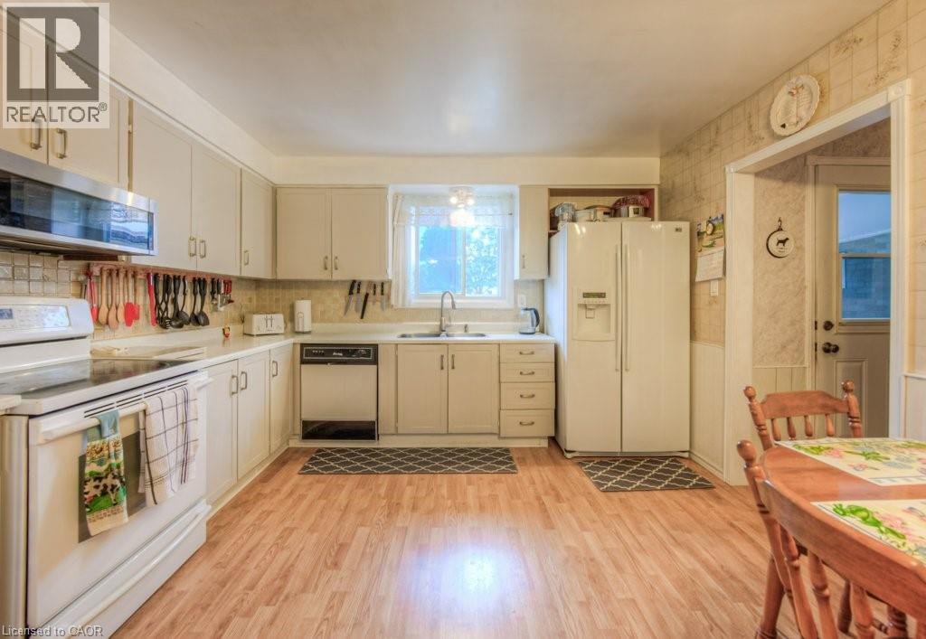 Photo 21 of 1745 Briarwood Drive, Cambridge ON