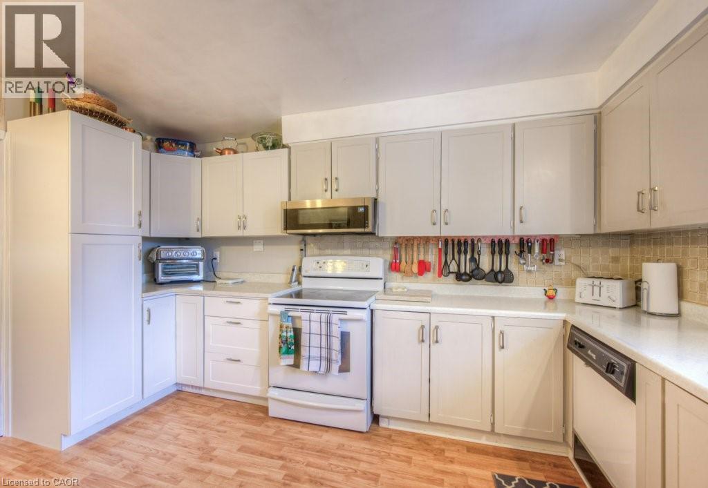 Photo 19 of 1745 Briarwood Drive, Cambridge ON