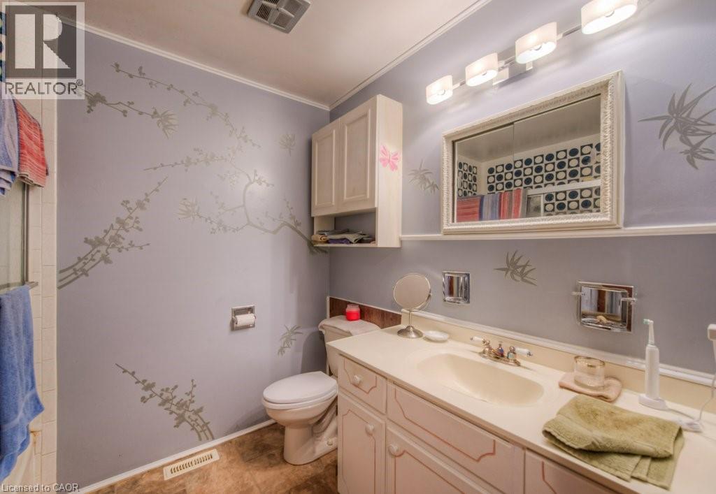 Photo 25 of 1745 Briarwood Drive, Cambridge ON