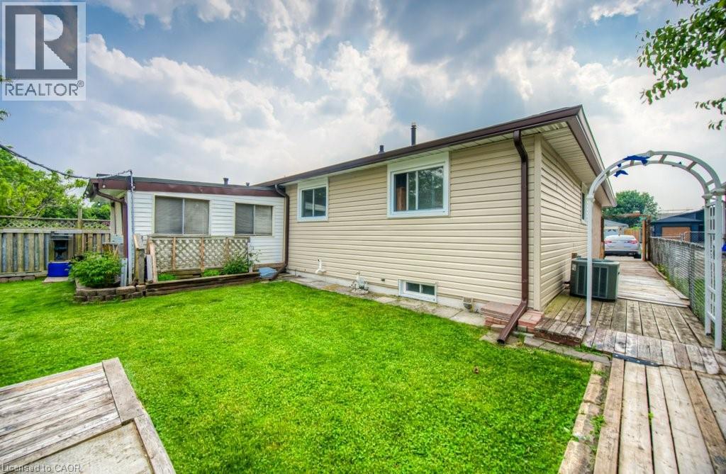 Photo 44 of 1745 Briarwood Drive, Cambridge ON