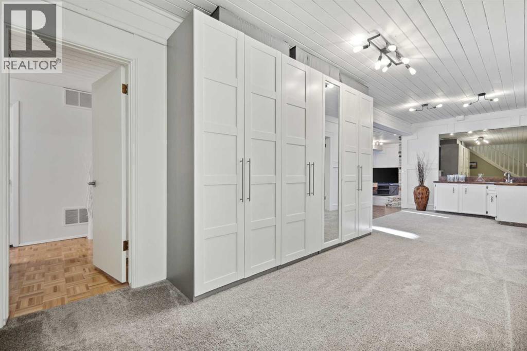 Photo 25 of 127 Varsity Estates Grove Nw, Calgary AB