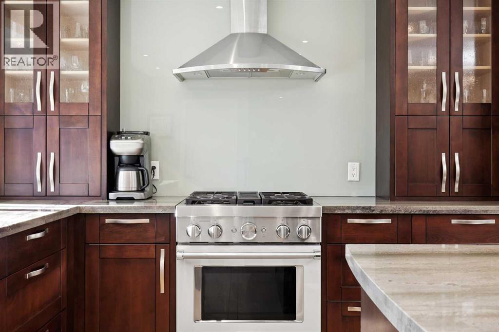 Photo 5 of 127 Varsity Estates Grove Nw, Calgary AB