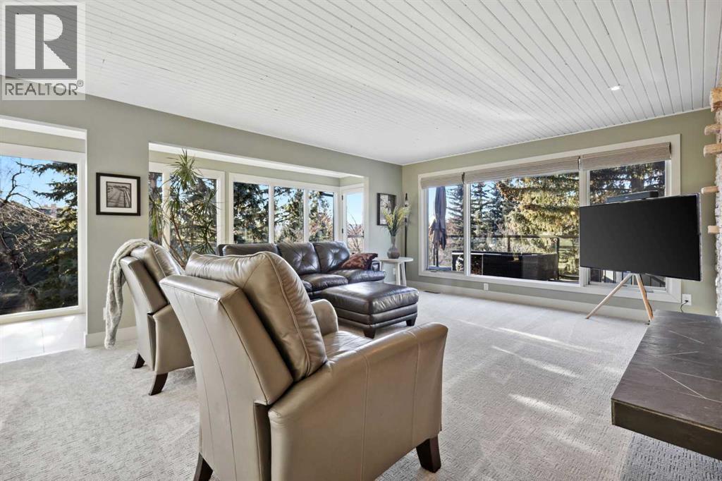 Photo 11 of 127 Varsity Estates Grove Nw, Calgary AB