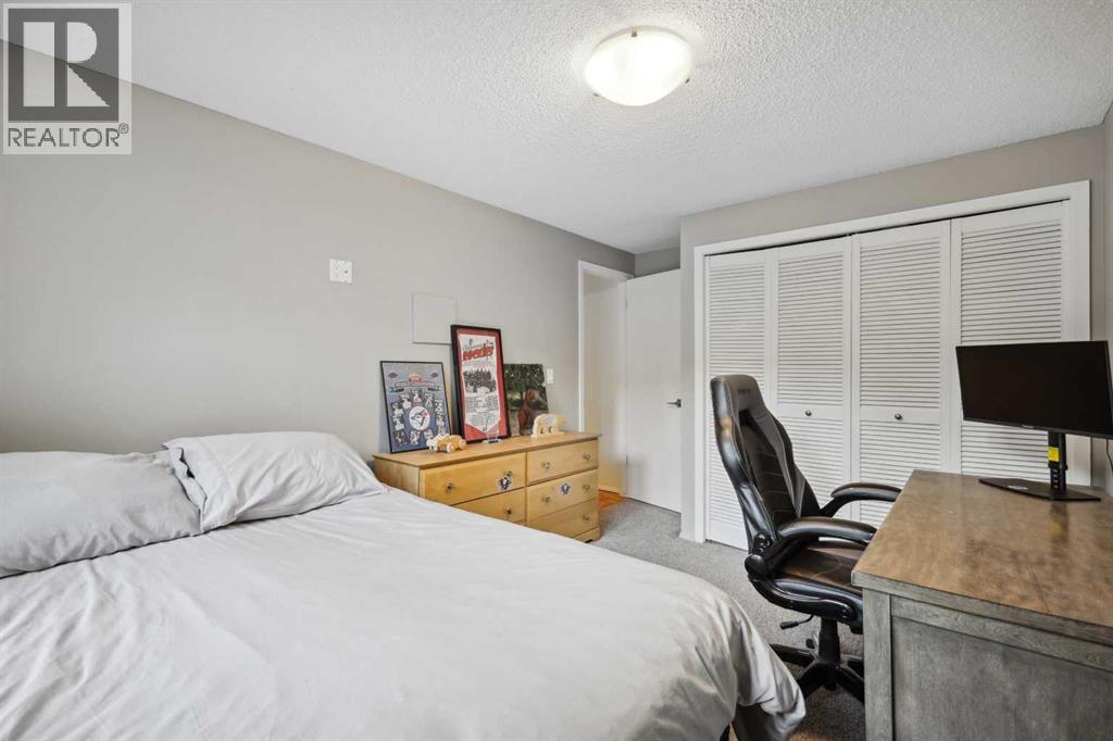 Photo 33 of 127 Varsity Estates Grove Nw, Calgary AB