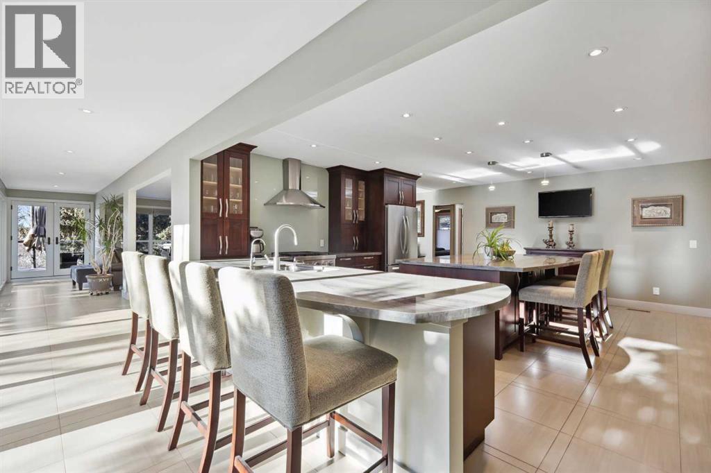 Photo 7 of 127 Varsity Estates Grove Nw, Calgary AB