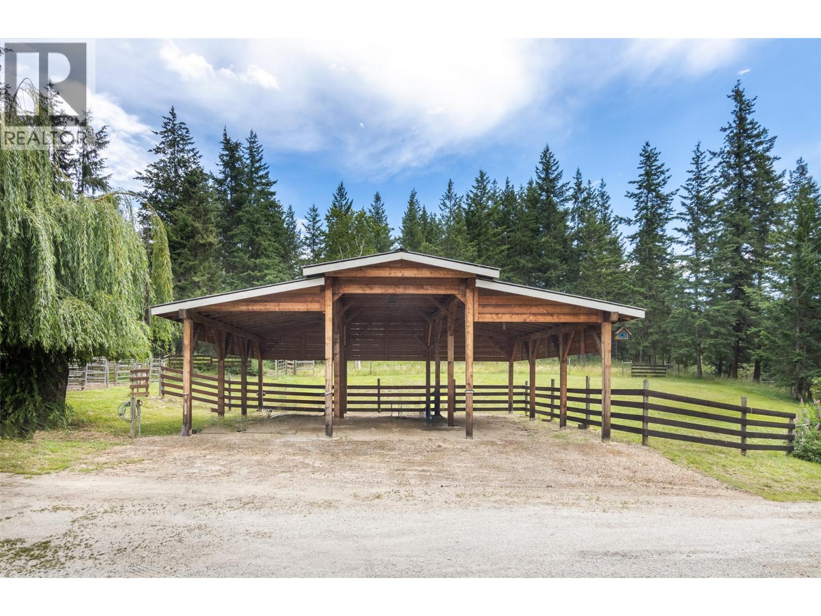 Photo 27 of 3851 10 Avenue Se, Salmon Arm BC