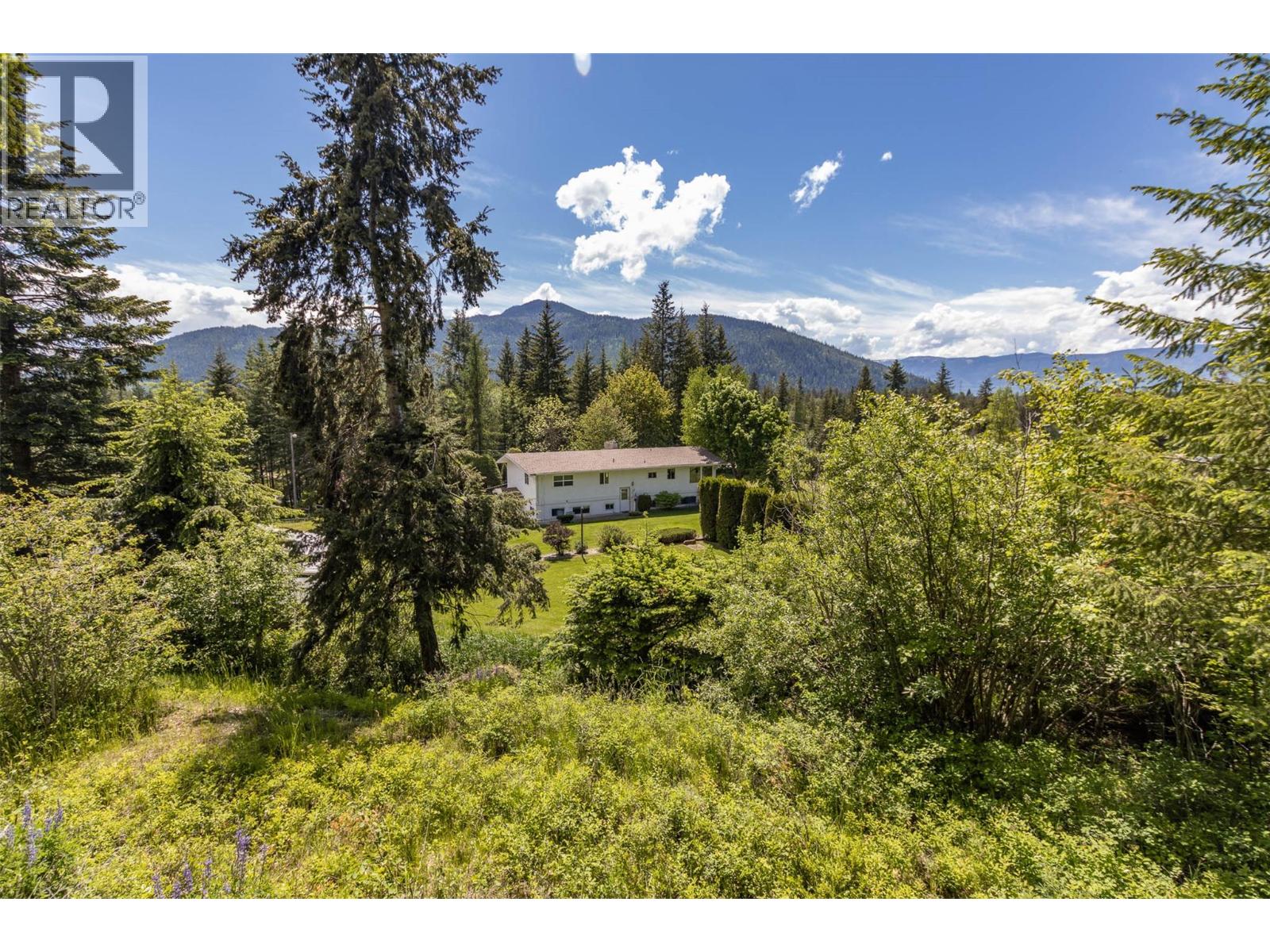 Photo 42 of 3851 10 Avenue Se, Salmon Arm BC
