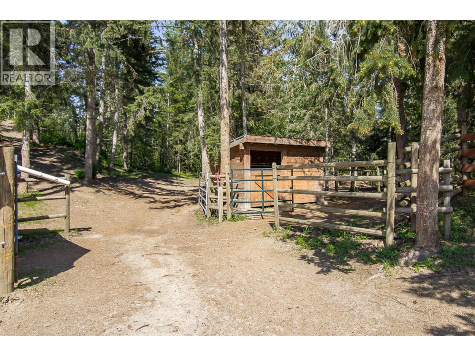 Photo 29 of 3851 10 Avenue Se, Salmon Arm BC