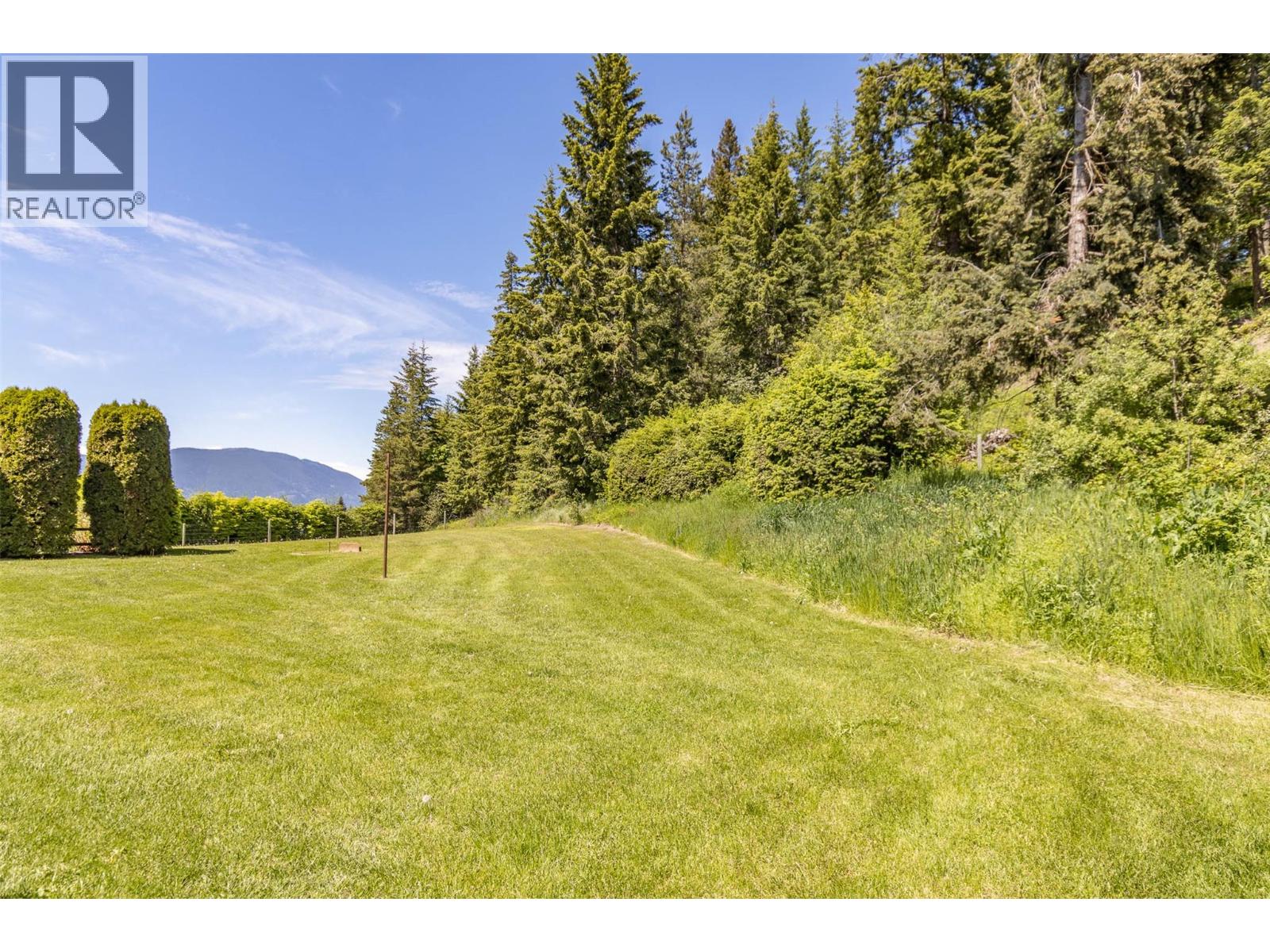 Photo 33 of 3851 10 Avenue Se, Salmon Arm BC