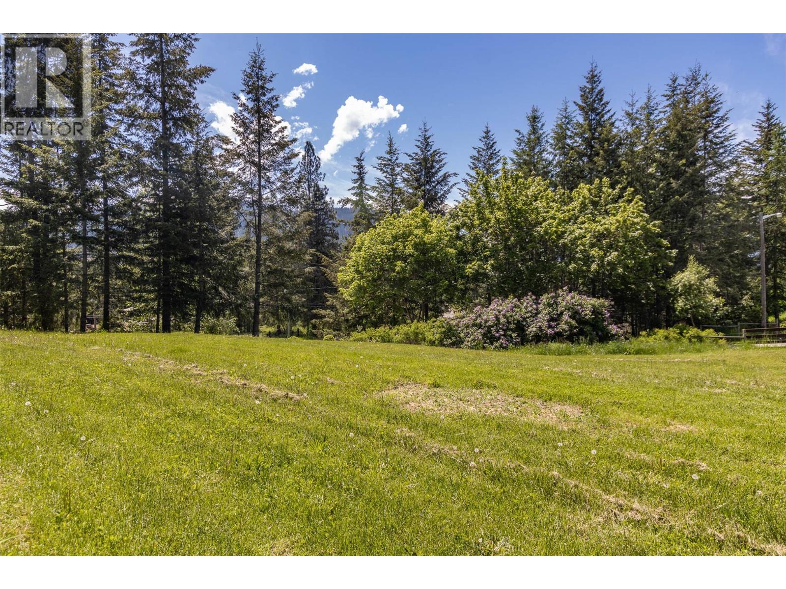 Photo 40 of 3851 10 Avenue Se, Salmon Arm BC