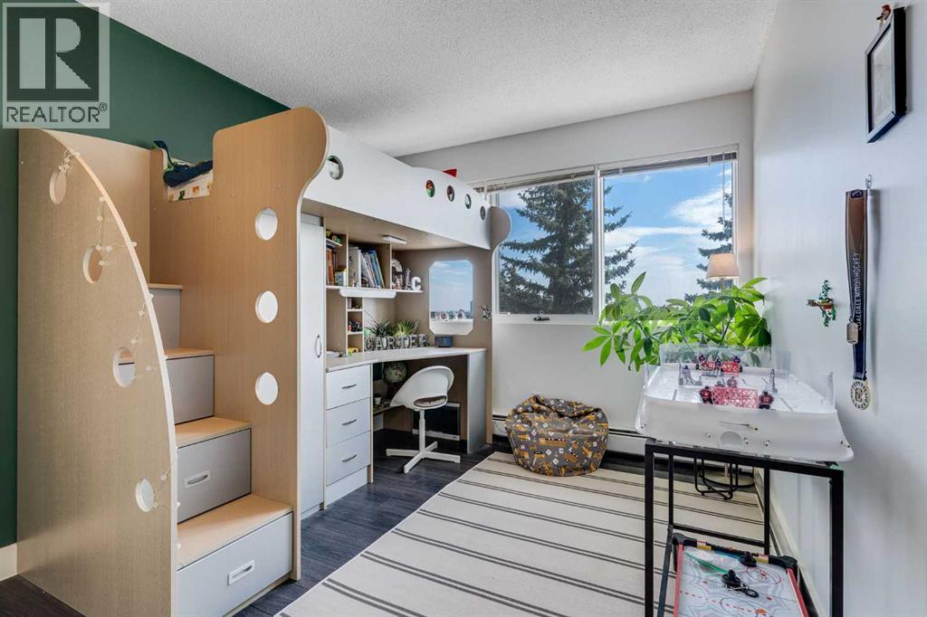 Single Family House Multi-level for Sale in   Village Terrace SW Patterson Calgary 