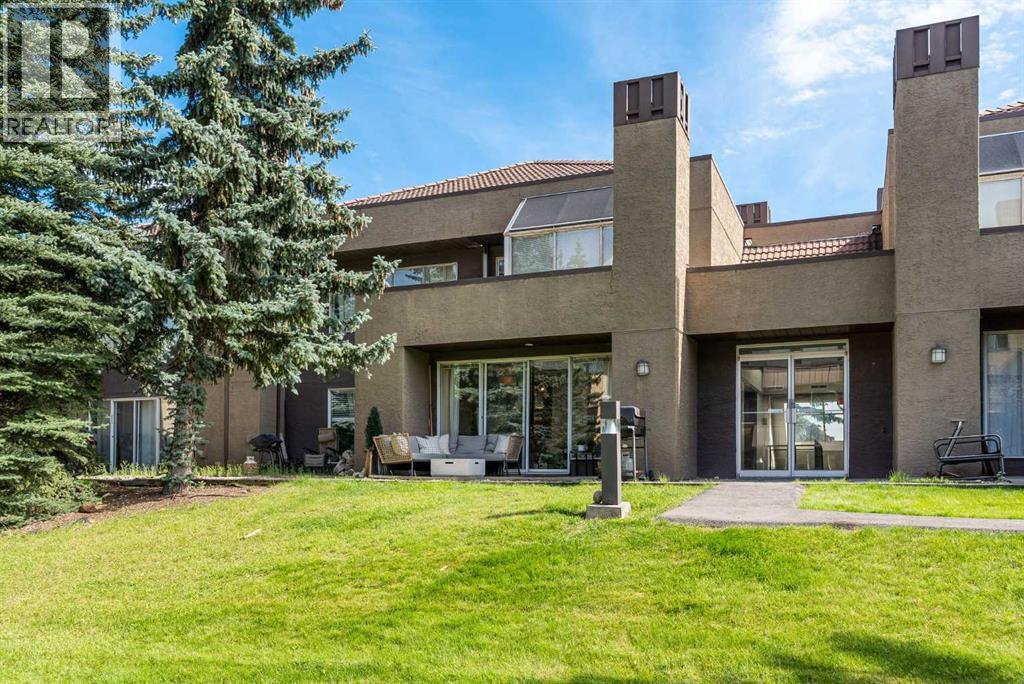 Single Family House Multi-level for Sale in   Village Terrace SW Patterson Calgary 