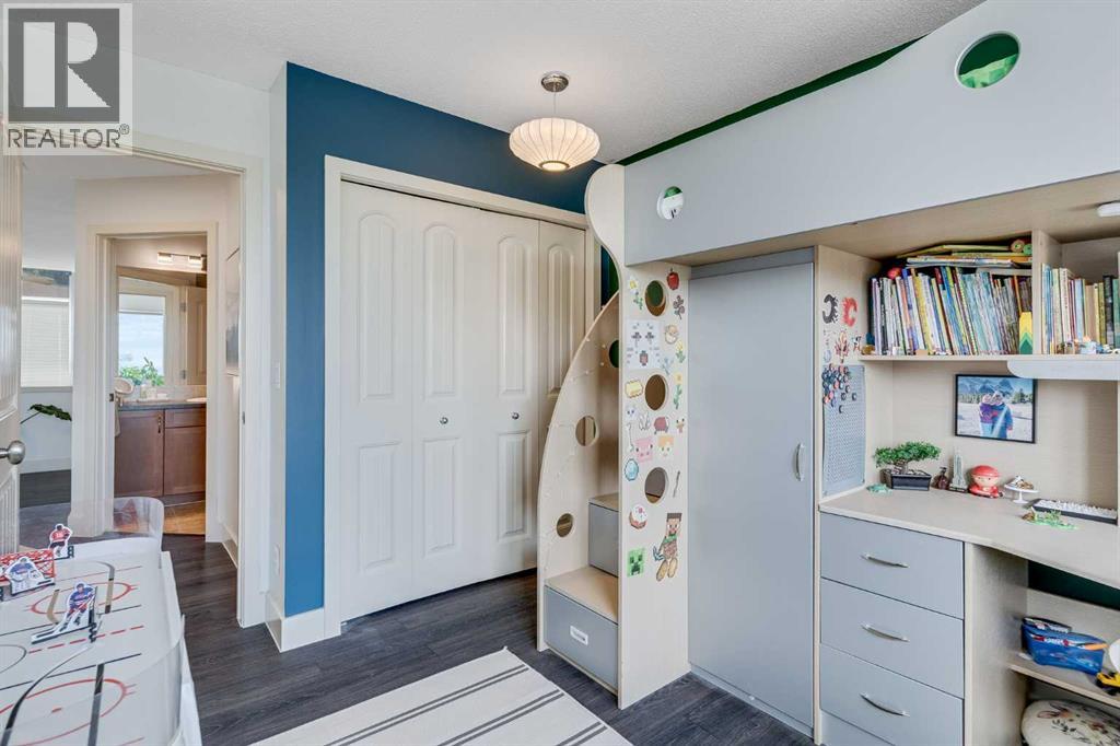 Single Family House Multi-level for Sale in   Village Terrace SW Patterson Calgary 