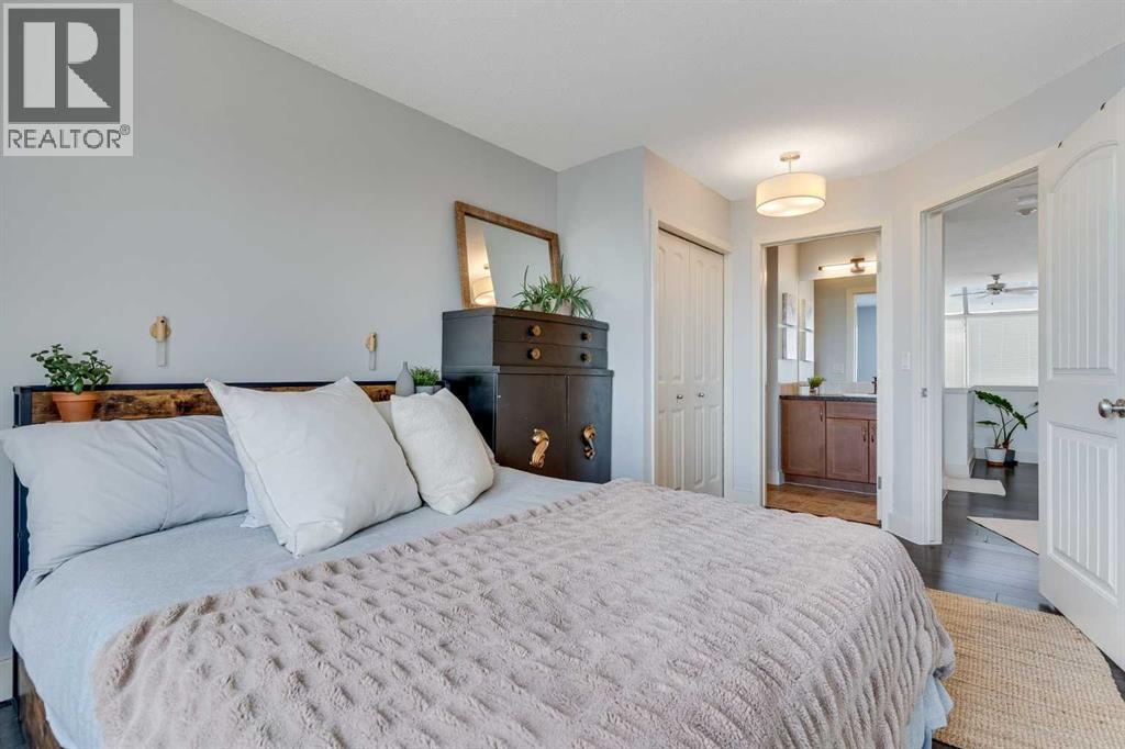 Single Family House Multi-level for Sale in   Village Terrace SW Patterson Calgary 