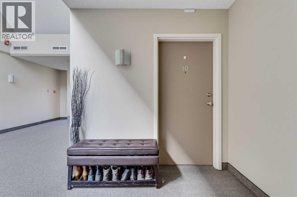 Single Family House Multi-level for Sale in   Village Terrace SW Patterson Calgary 