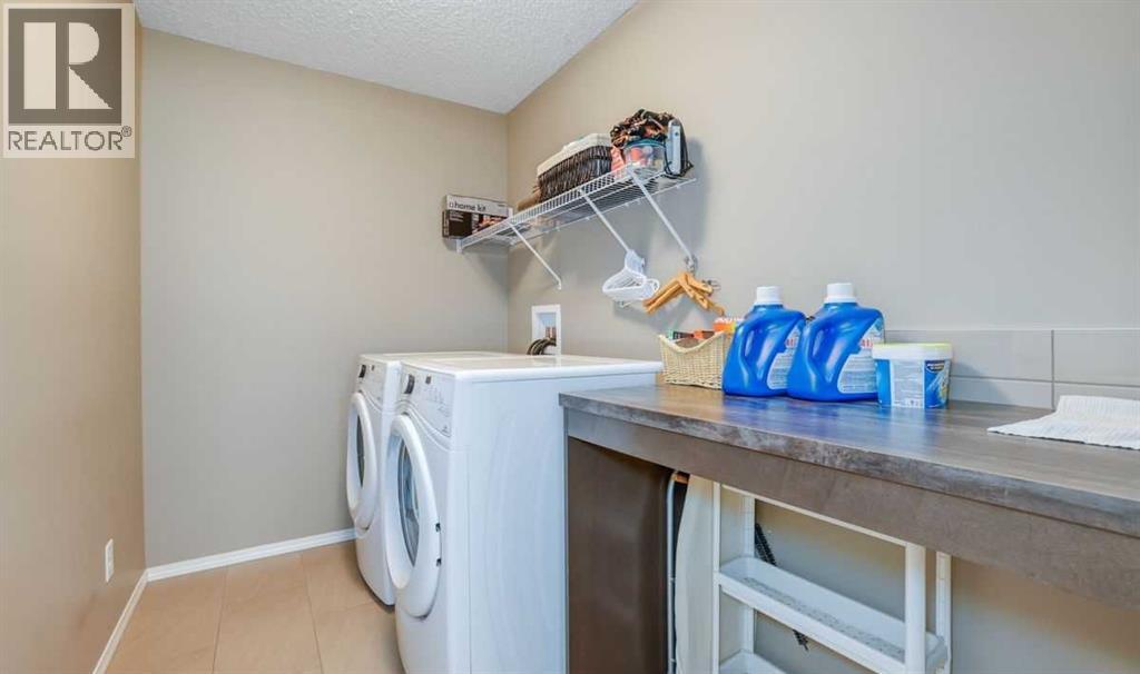 Single Family House for Sale in  Nolancrest Green NW Nolan Hill Calgary 