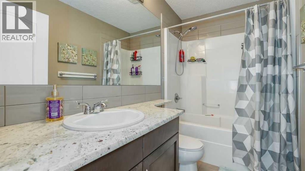 Single Family House for Sale in  Nolancrest Green NW Nolan Hill Calgary 