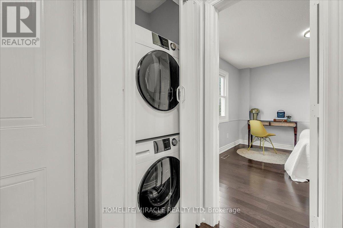 Photo 29 of 301 Odonoghue Avenue, Oakville ON