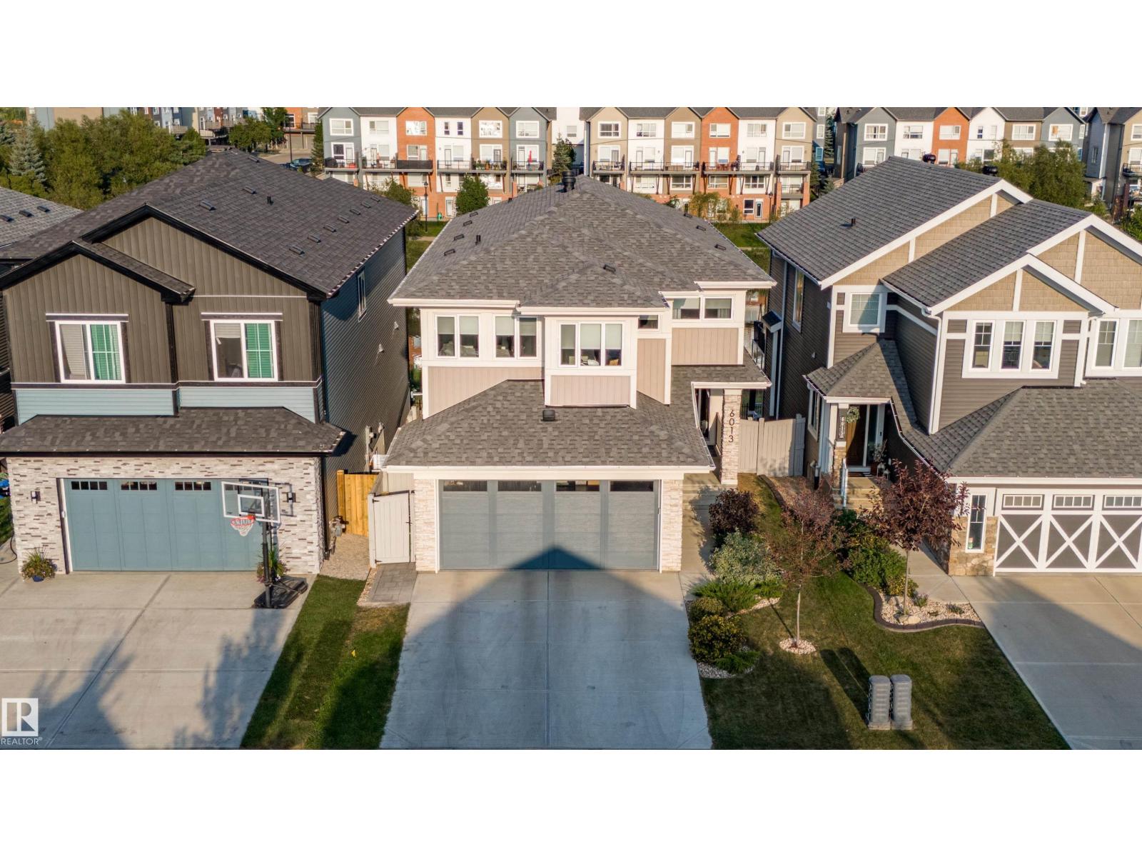 Photo 2 of 6013 Naden Landing Ld Nw, Edmonton AB