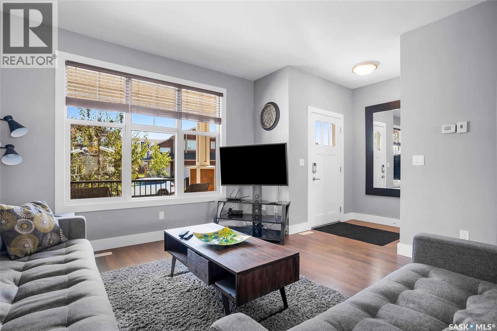 Photo 6 of 278 Eaton Crescent, Saskatoon SK