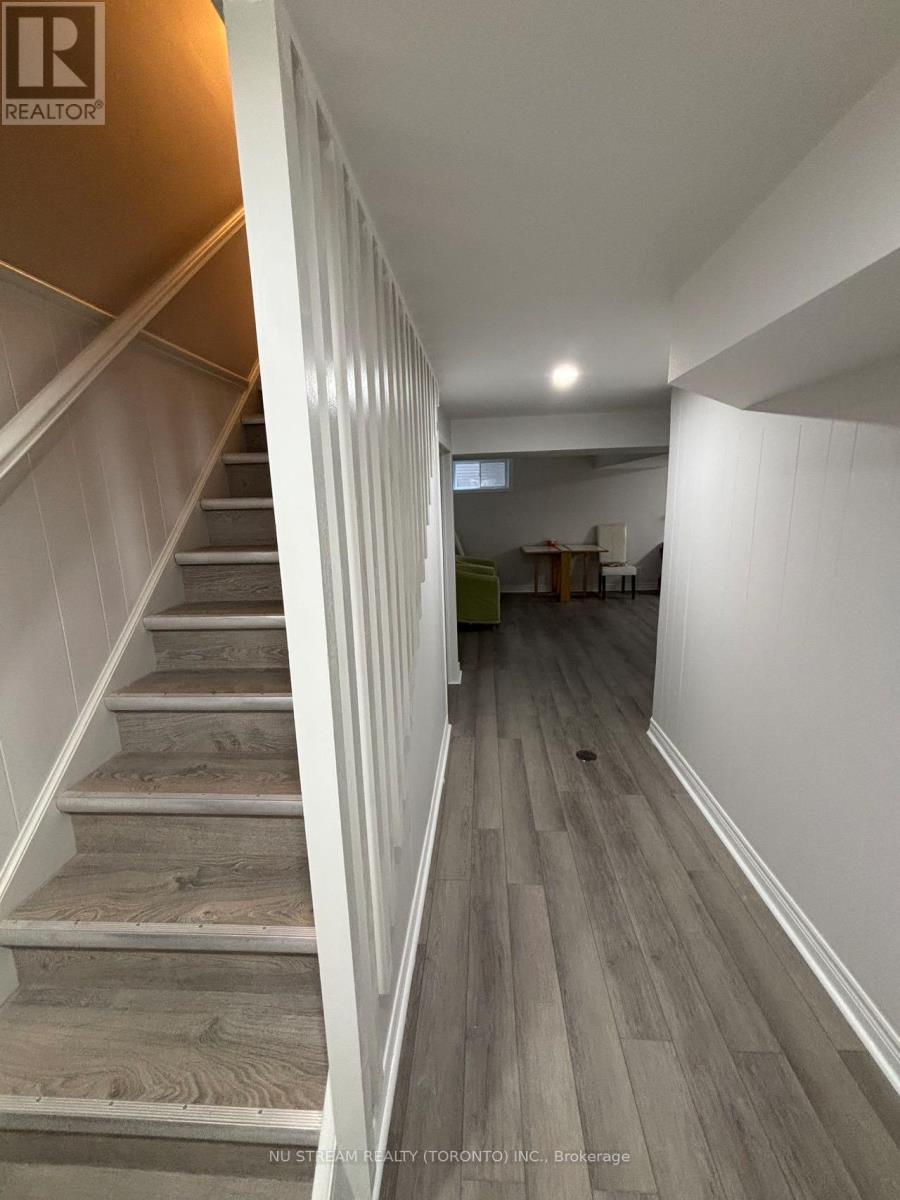 Photo 4 of Basement 132 Heatherside Drive, Toronto ON