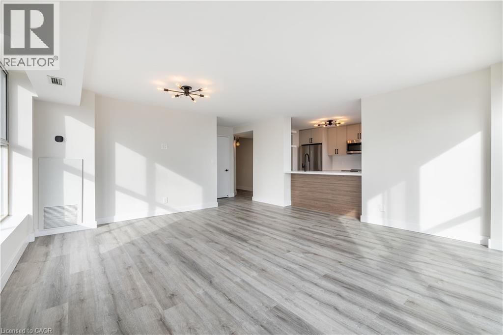 Photo 10 of 90 Dale Avenue Unit 905, Toronto ON