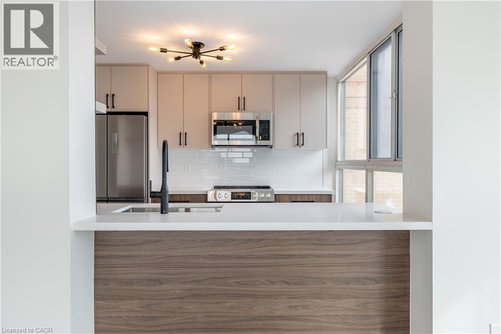Photo 11 of 90 Dale Avenue Unit 905, Toronto ON