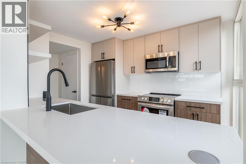 Photo 15 of 90 Dale Avenue Unit 905, Toronto ON