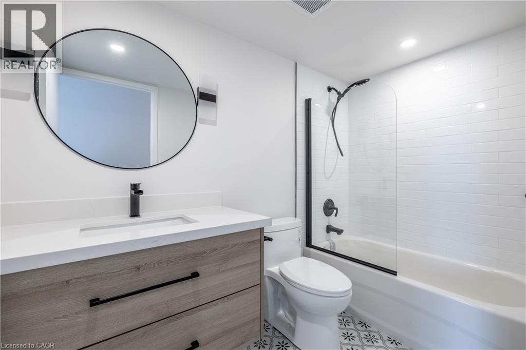 Photo 18 of 90 Dale Avenue Unit 905, Toronto ON