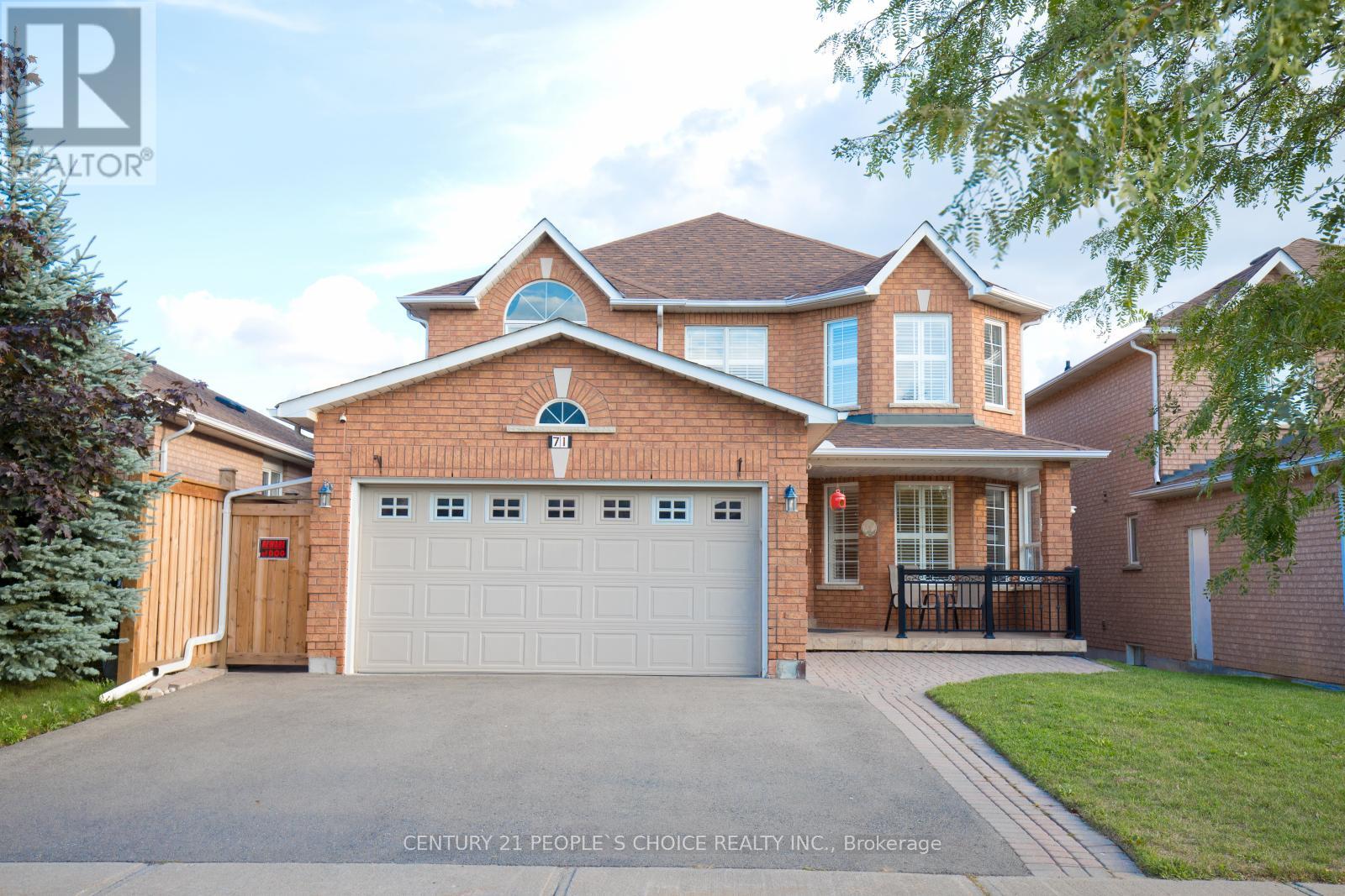 Photo 1 of 71 Rosanna Crescent, Vaughan ON