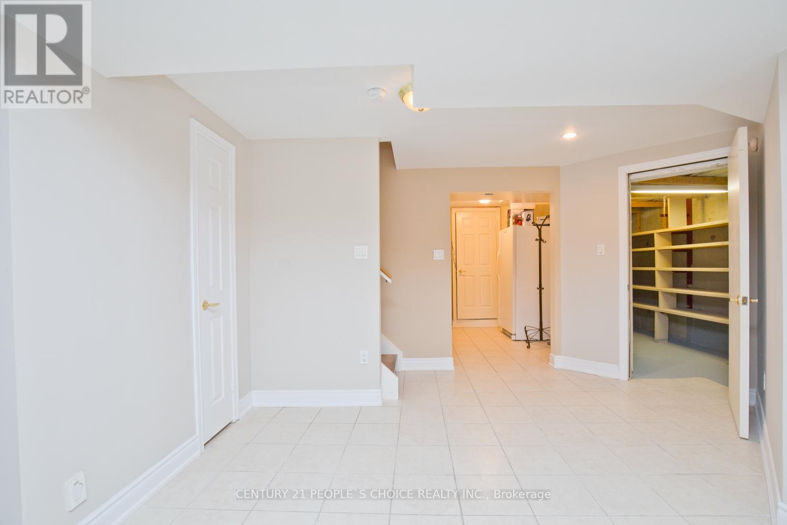 Photo 29 of 71 Rosanna Crescent, Vaughan ON