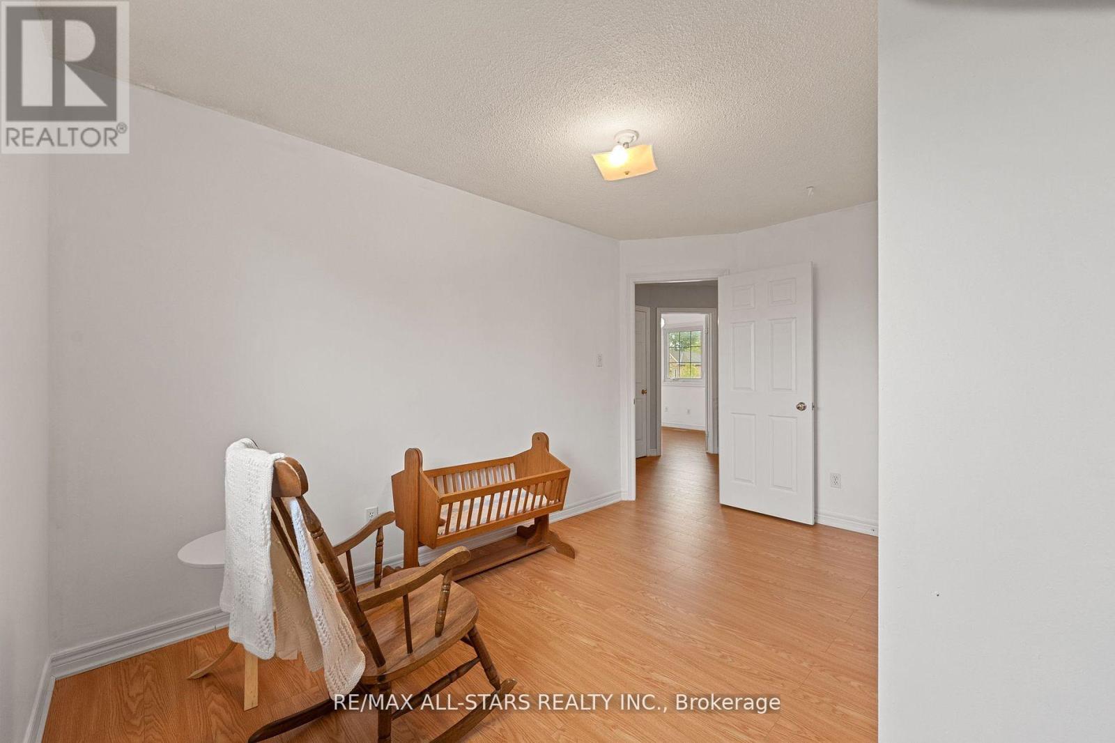 Photo 26 of 16 Iveagh Drive, Georgina ON