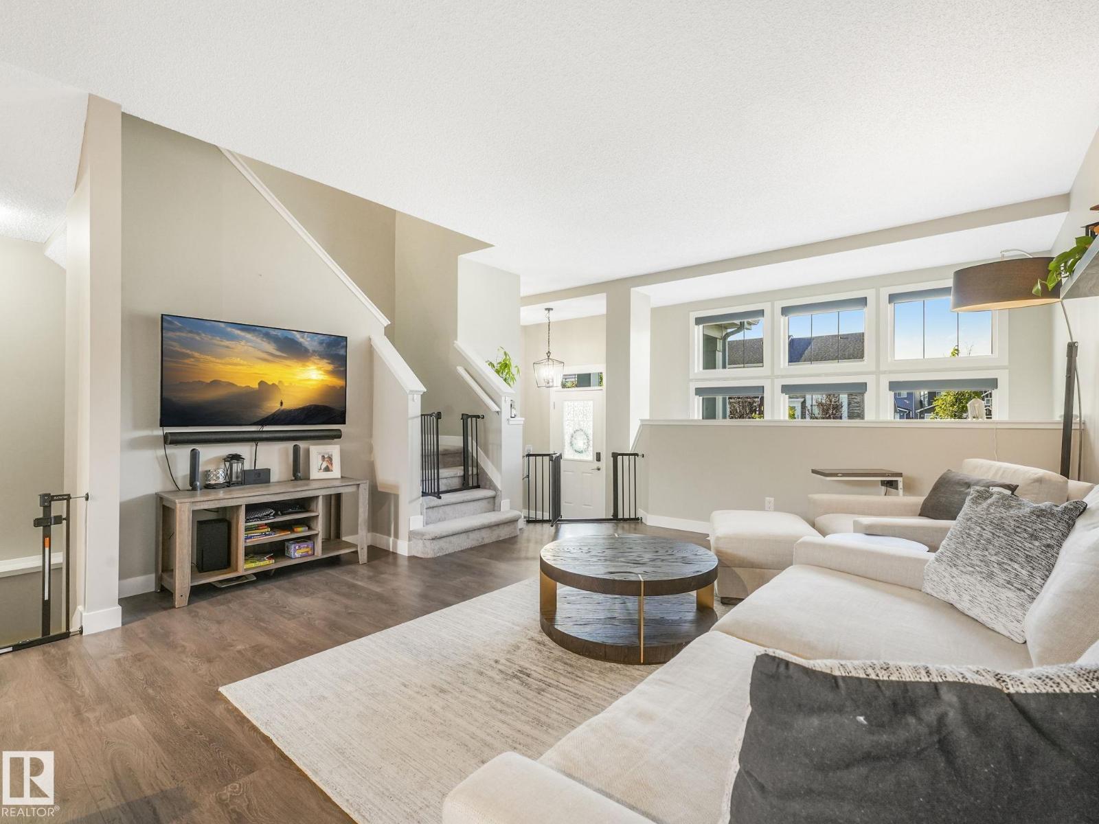 Photo 2 of 225 Southfork Dr, Leduc AB