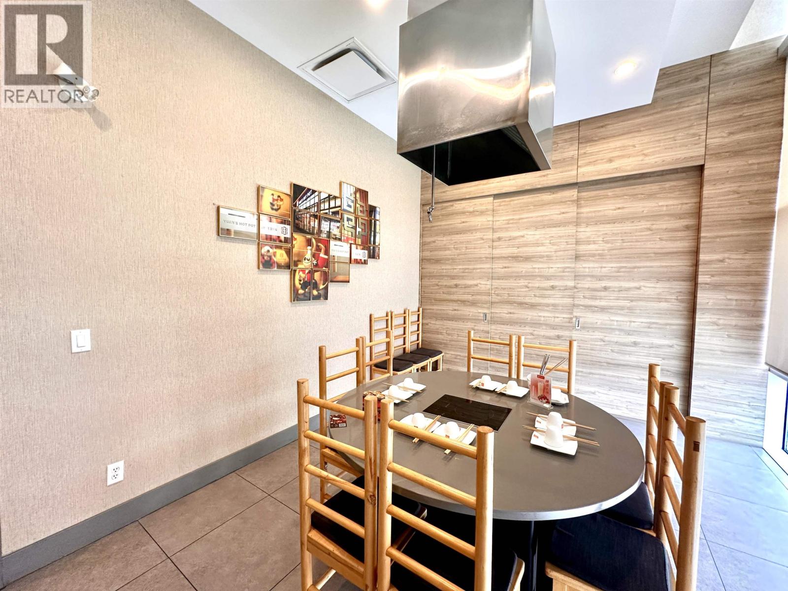 2792 4151 HAZELBRIDGE WAY, Richmond