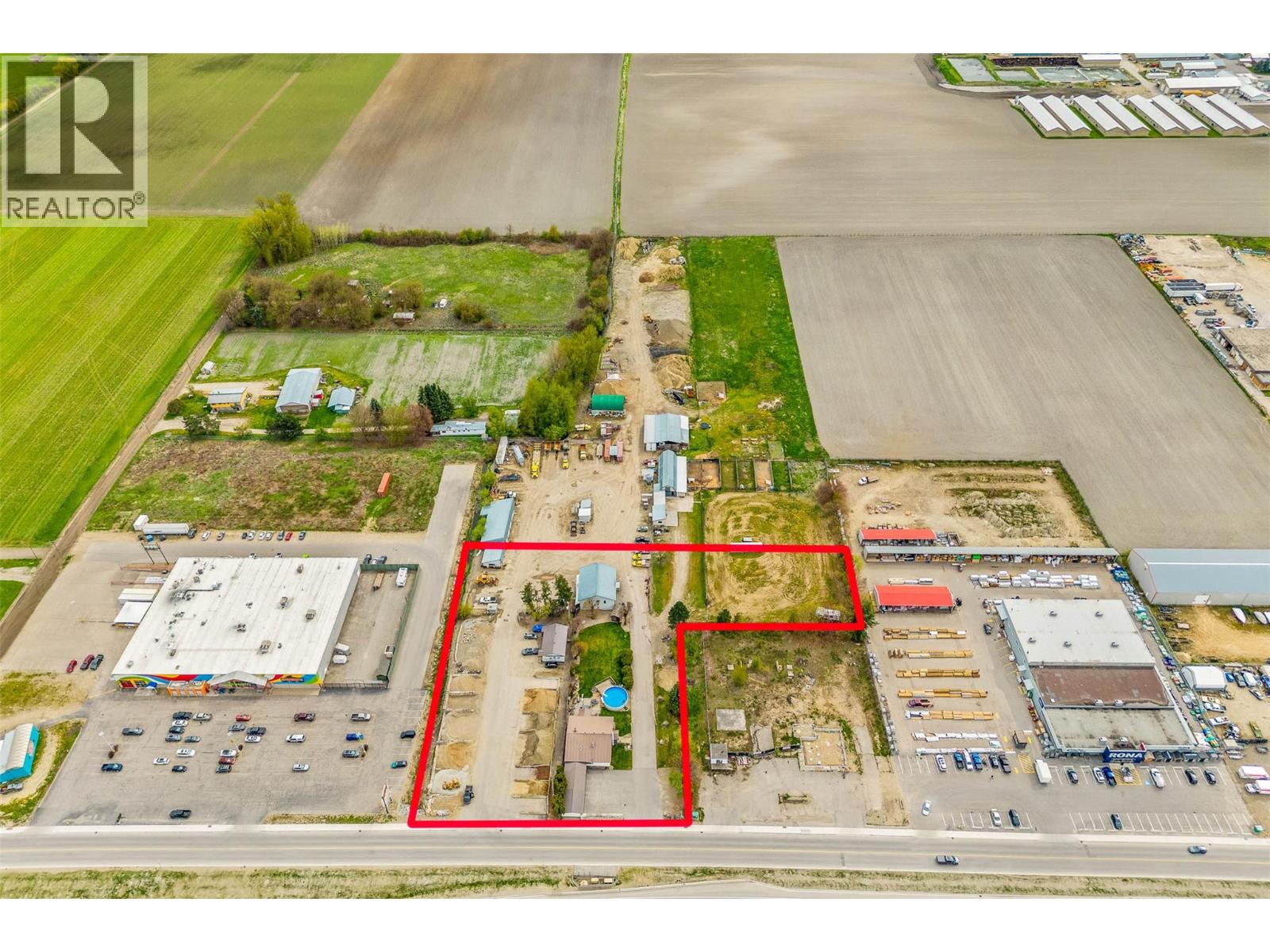 2220/2270 10 Avenue Southwest, Salmon Arm