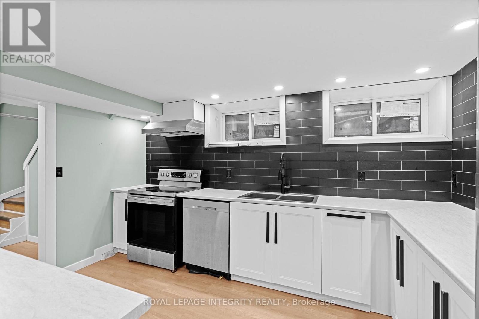Photo 32 of 1116 Cline Crescent, Ottawa ON