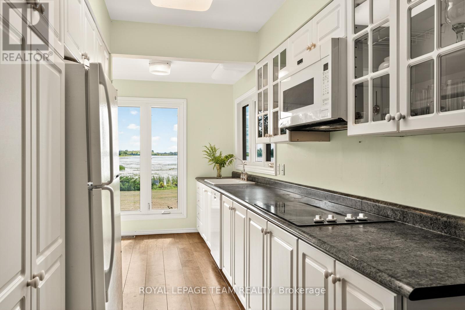 Photo 16 of 4 Rideau Lane, North Grenville ON