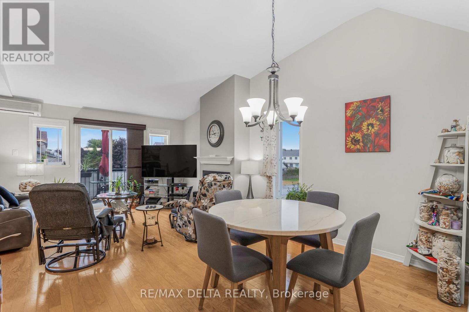 Photo 10 of 102 189 Eliot Street, Clarencerockland ON