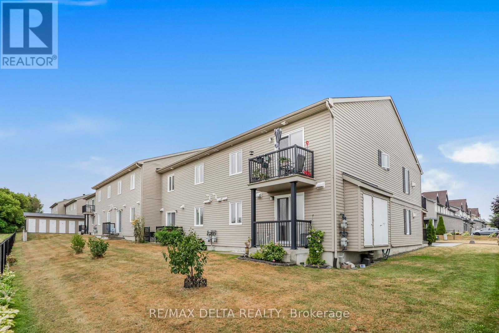 Photo 23 of 102 189 Eliot Street, Clarencerockland ON