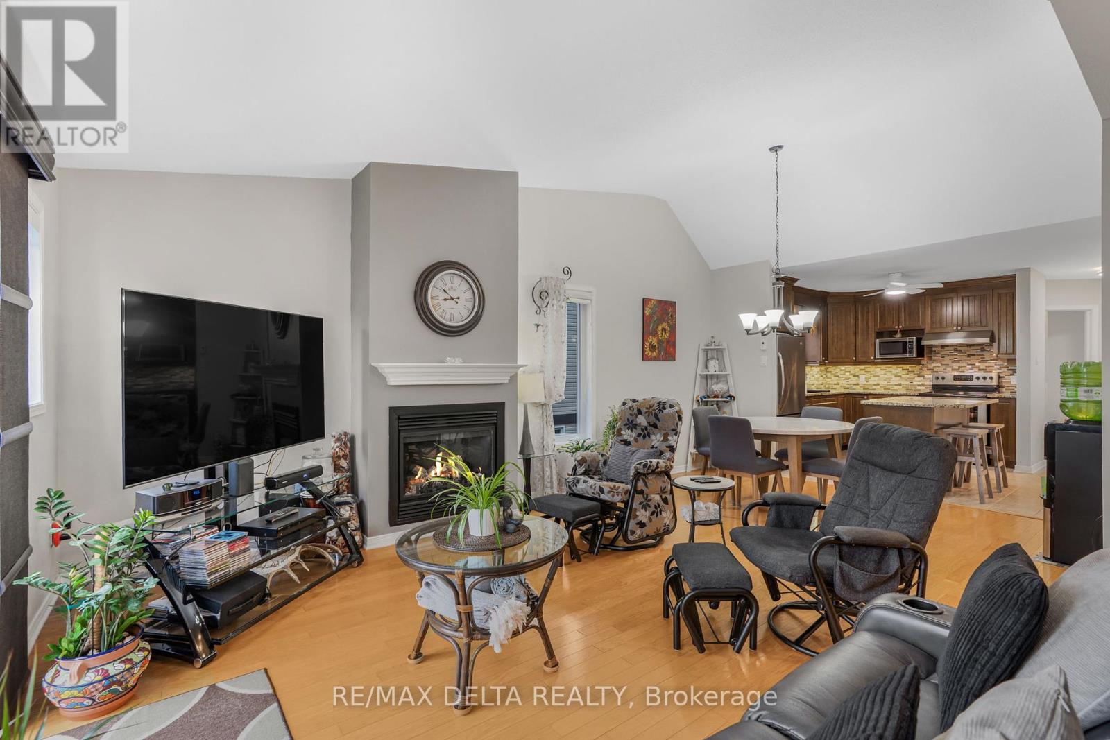 Photo 7 of 102 189 Eliot Street, Clarencerockland ON